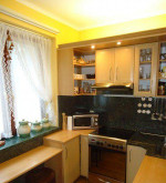 EUROPA – 4izb. byt, 125 m2, veľká loggia, garáž, oplotená záhrada, veľa zelene. – fotka 2